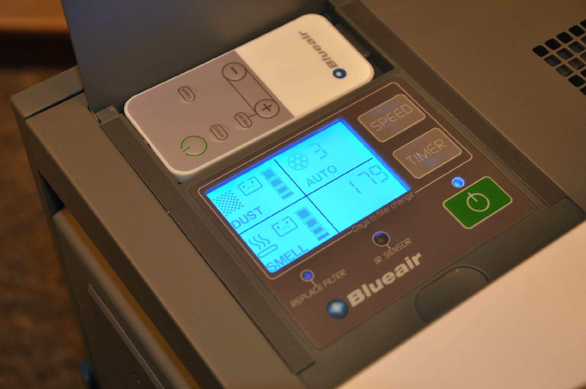 E系列用户看过来,Blueair变身“空气检测”圣诞老人,为新客户排忧解难 E系列用户看过来,Blueair变身“空气检测”圣诞老人,为新客户排忧解难