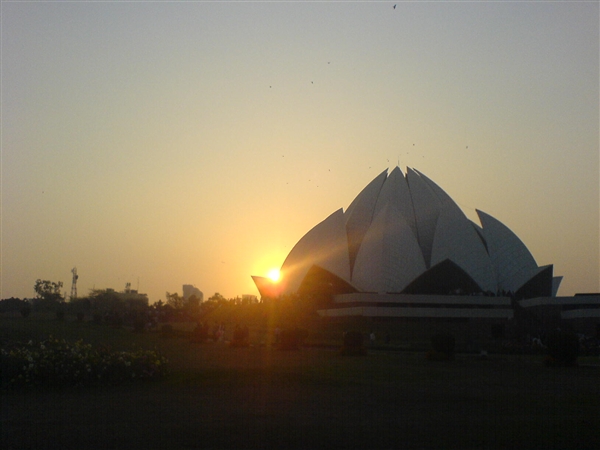 效仿北京 全球空气污染 严重城市试点单双号限行