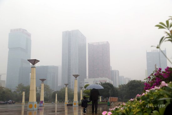 雾霾是会呼吸的痛,柳州人该如何承受?