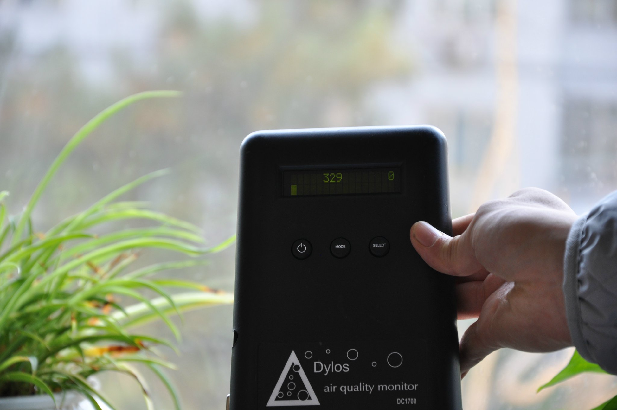 室内空气是否干净?净化器是否有用?Blueair净化性能是否更强?入户测试进您家,Blueair让您放心! 室内空气是否干净?净化器是否有用?Blueair净化性能是否更强?入户测试进您家,Blueair让您放心!