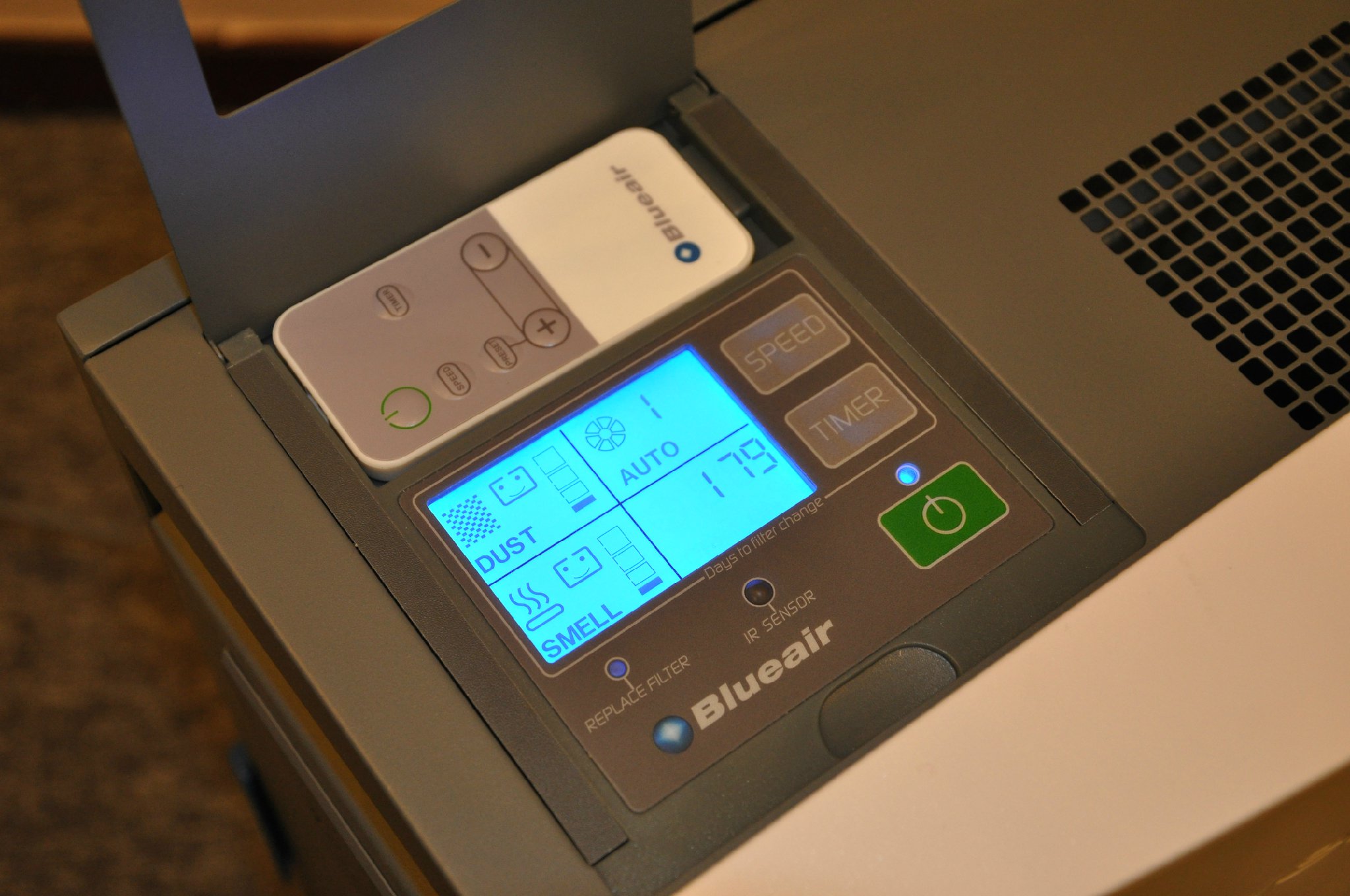 E系列用户看过来,Blueair变身“空气检测”圣诞老人,为新客户排忧解难 E系列用户看过来,Blueair变身“空气检测”圣诞老人,为新客户排忧解难