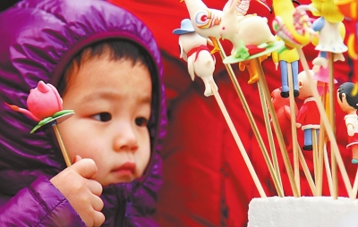 安阳举办为期12天的猴年新春非遗、民俗文化系列产品展示活动。