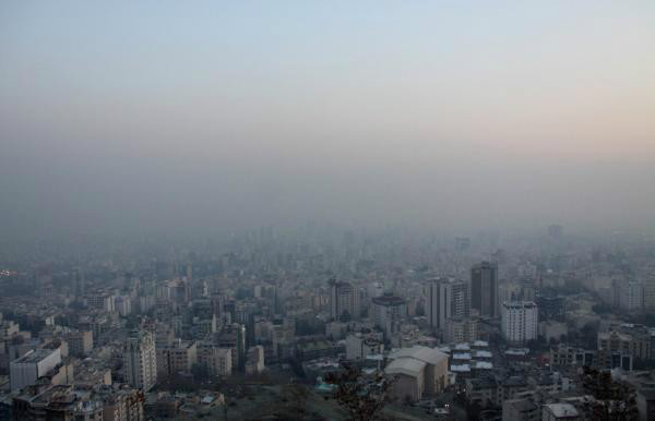 雾霾笼罩下的伊朗 迁都之路势在必行?2