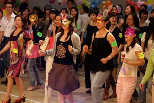 启喑学校聋哑学生的莎莎舞,blueair邀请与您一起前往