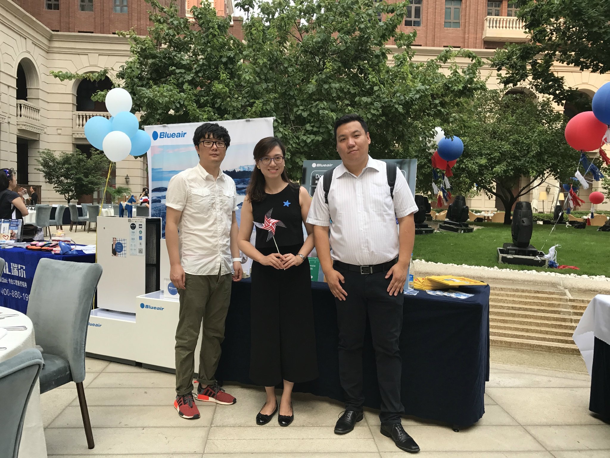 点击放大图片浏览