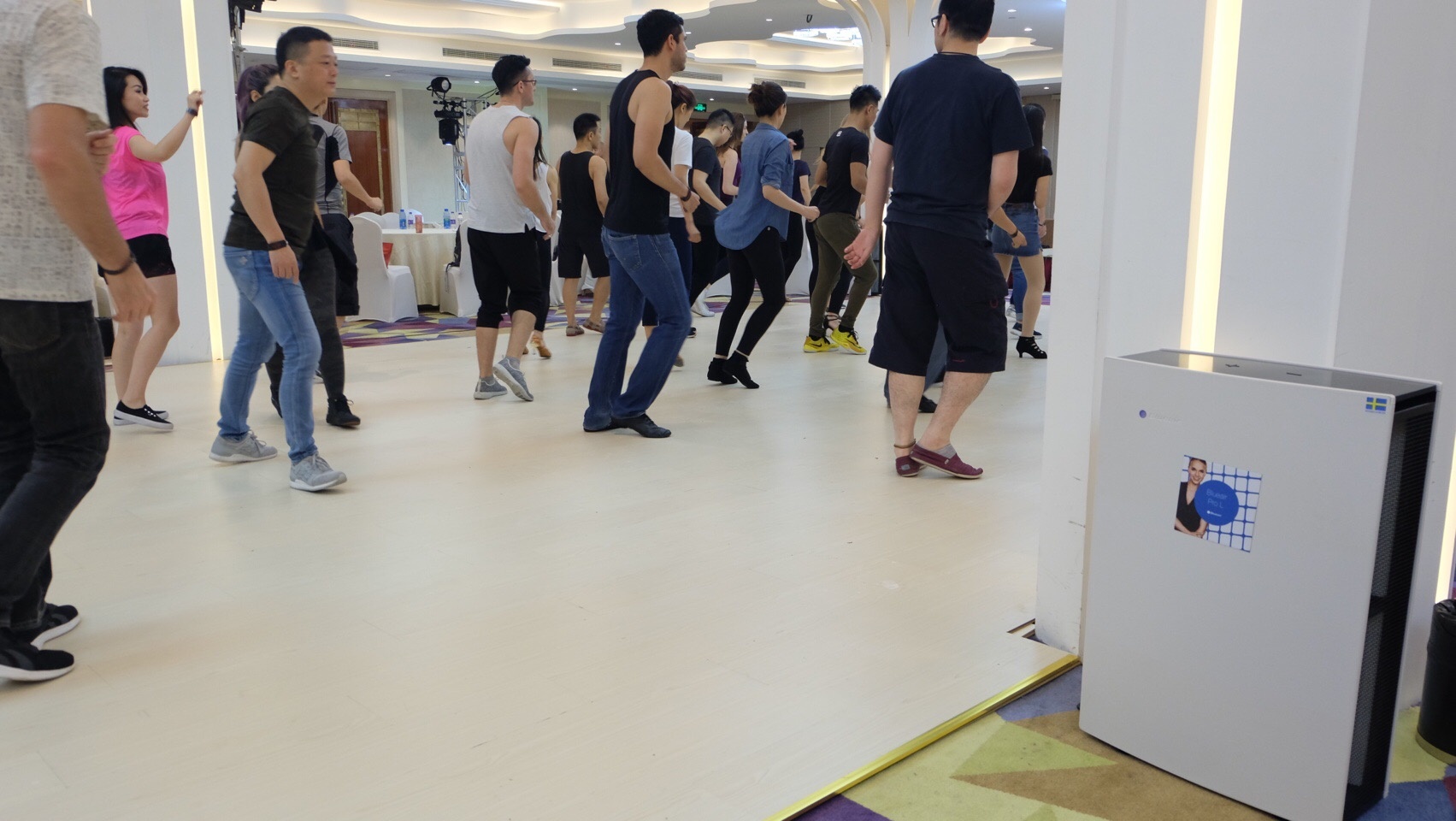 点击放大图片浏览