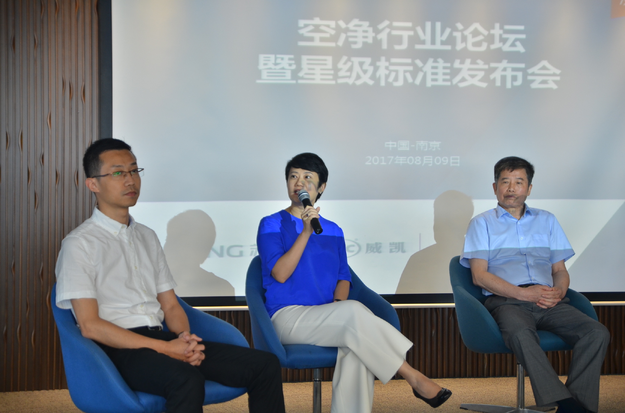 点击放大图片浏览