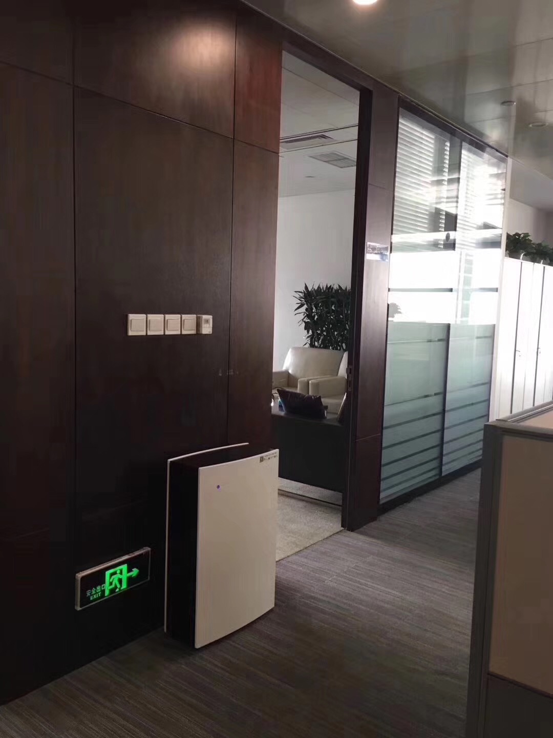 点击放大图片浏览