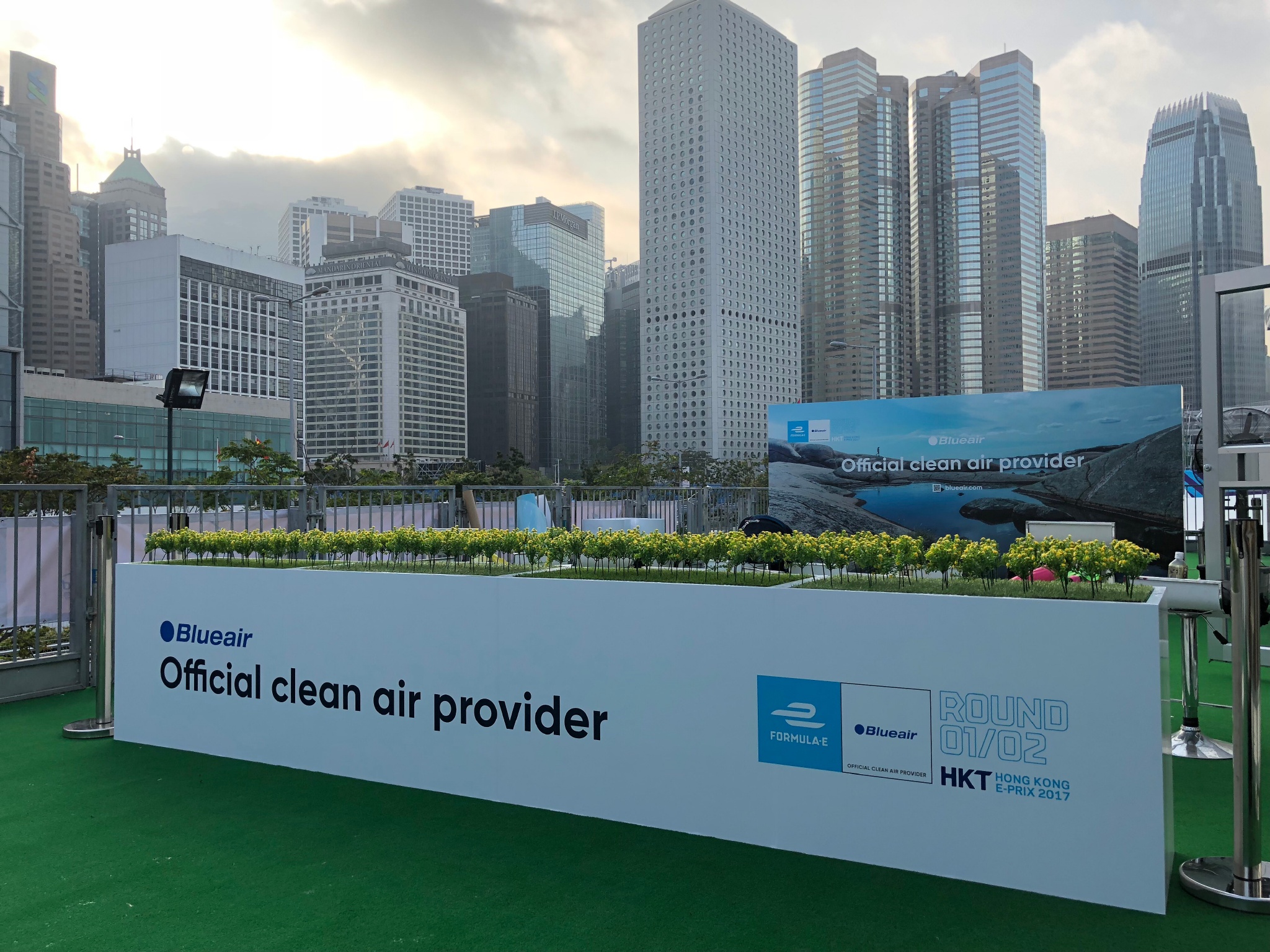 点击放大图片浏览