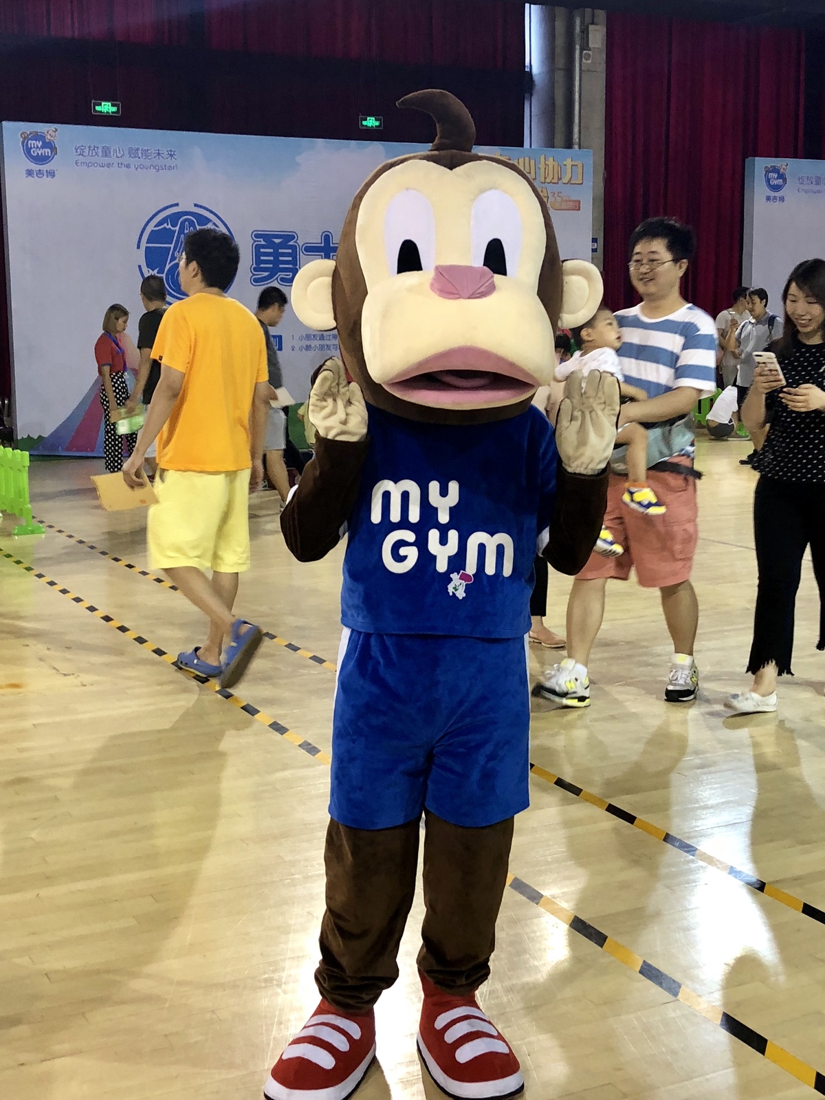 点击放大图片浏览