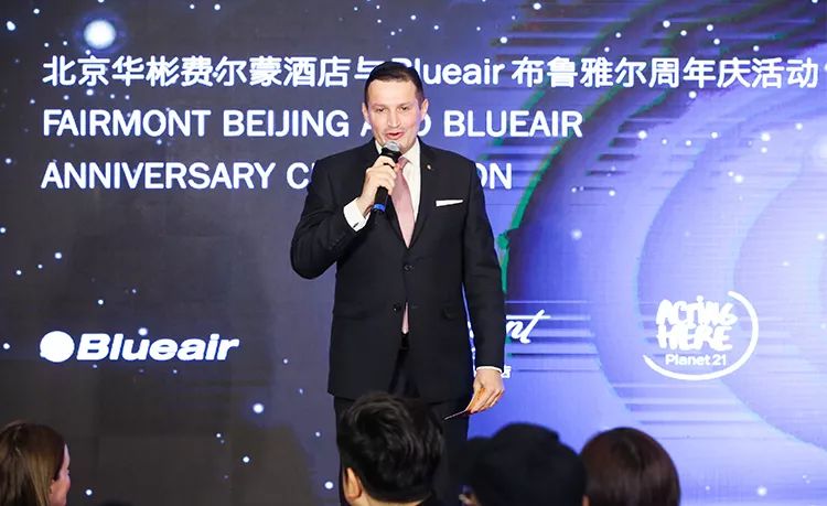 点击放大图片浏览