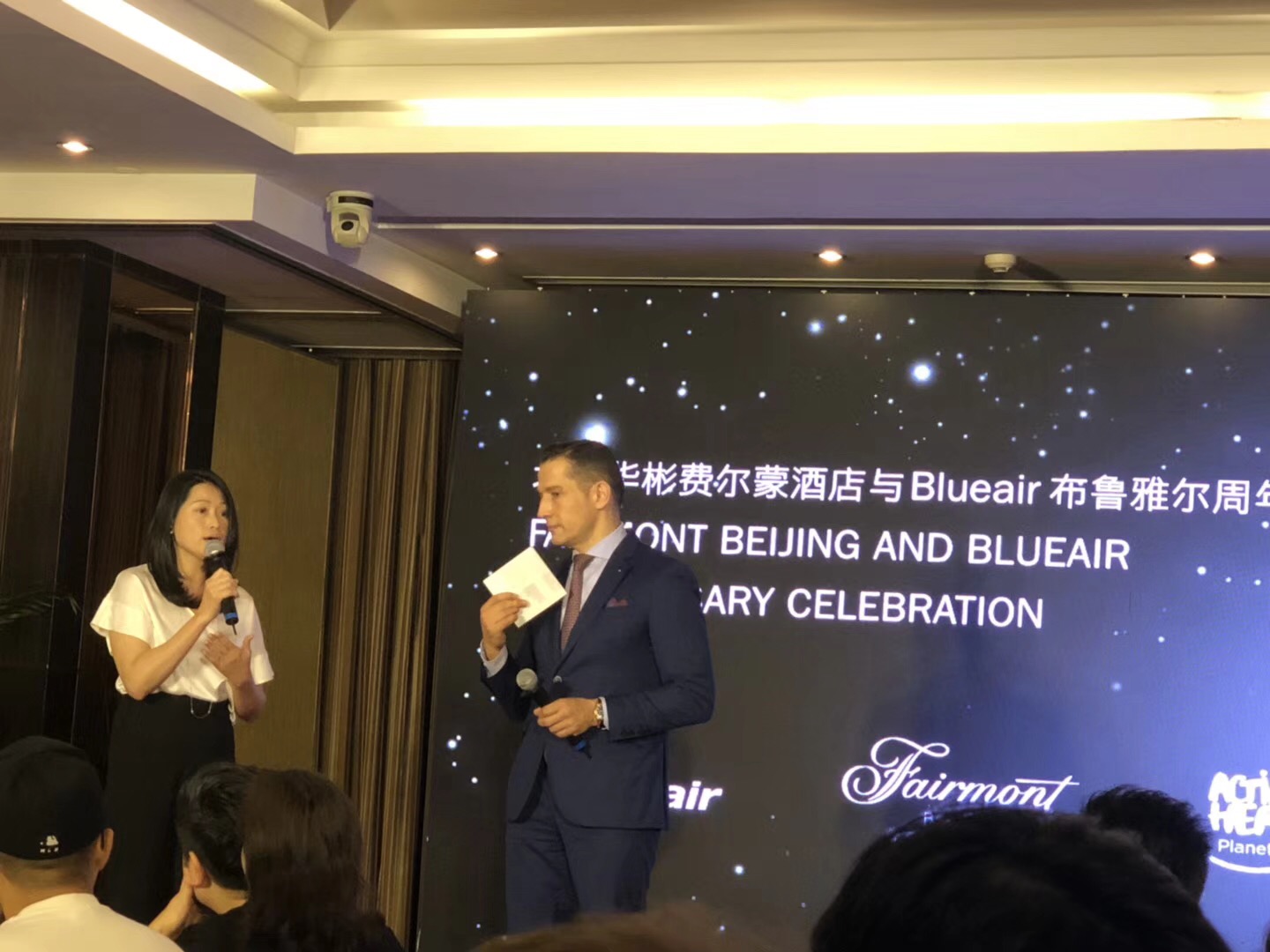 点击放大图片浏览