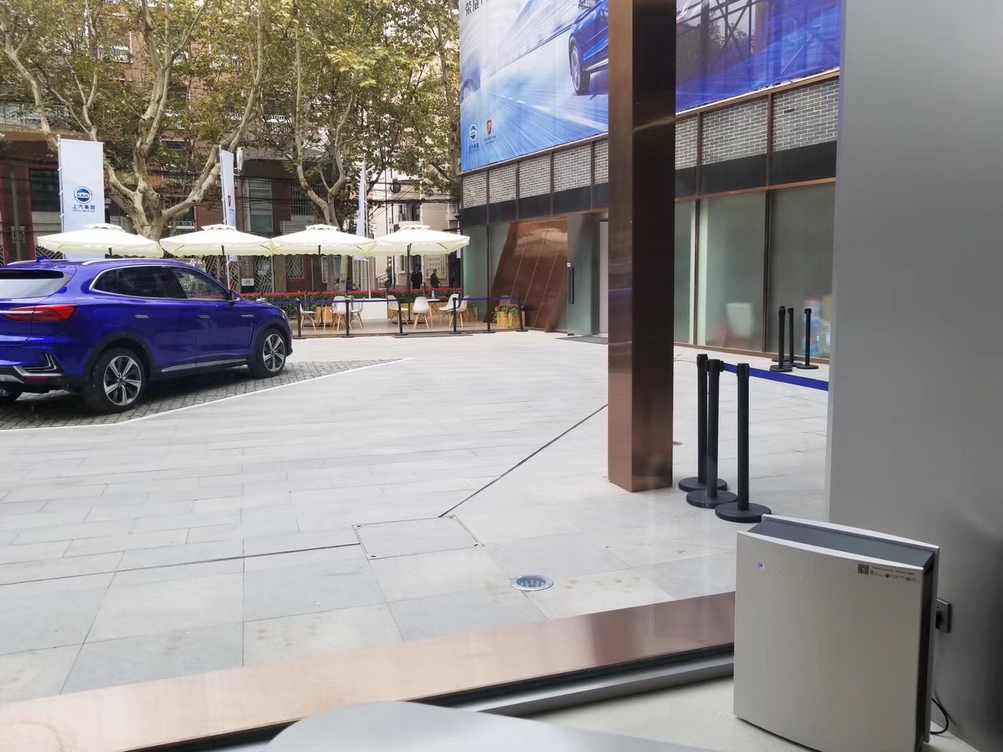 点击放大图片浏览